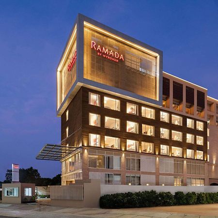 Ramada By Wyndham Gorakhpur Gorakhnath Mandir Road Hotel Exterior photo
